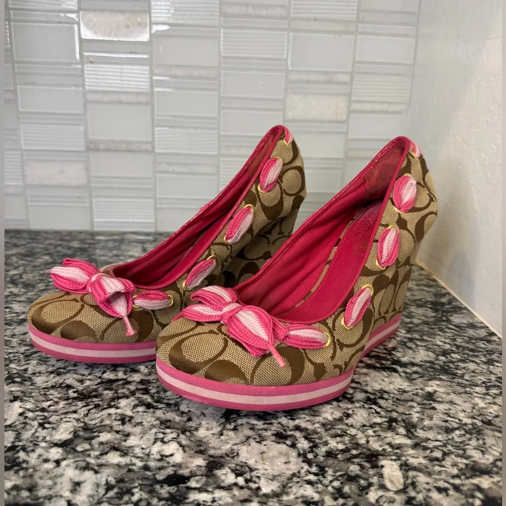 Coach Tena Wedge Heels - Picture 3 of 10